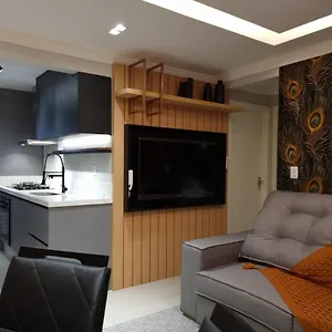 Aconchegante E Moderno No Centro De Apartamento